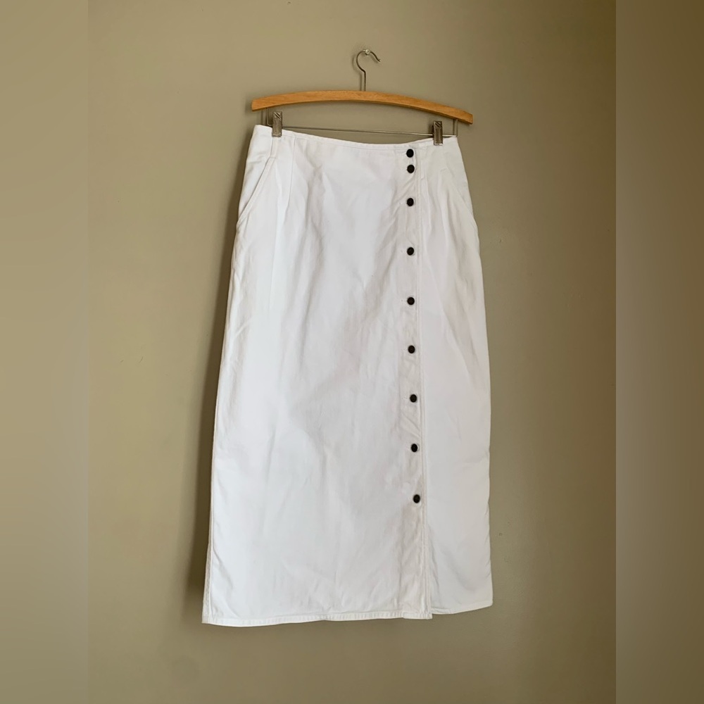 Liz wear liz Claiborne white 90’s denim jean skirt buttons vintage